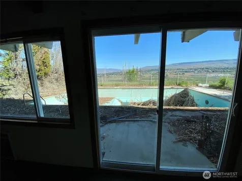 2423 Lower Hedges Road Wenatchee WA 98801