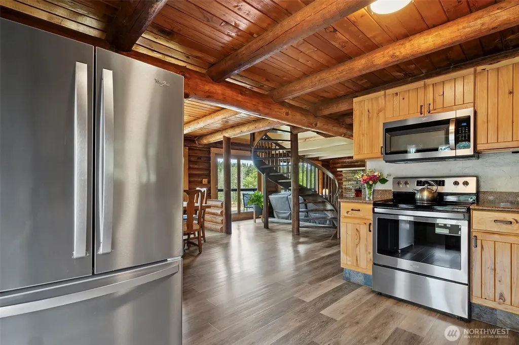 2918 158th Avenue SW Lakebay WA 98349
