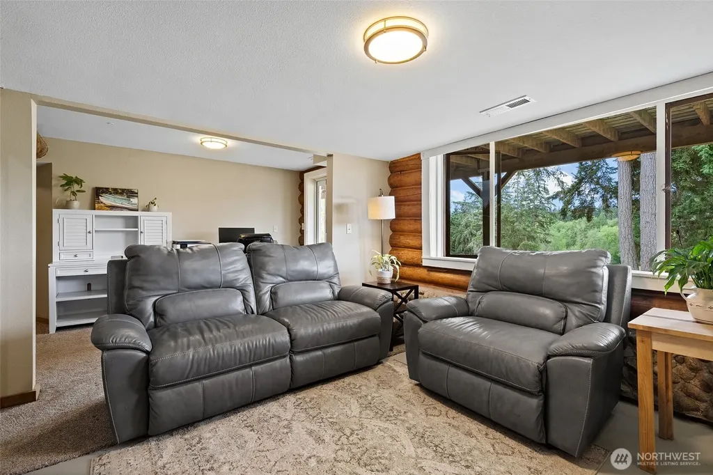 2918 158th Avenue SW Lakebay WA 98349