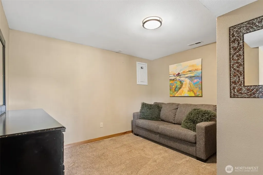 2918 158th Avenue SW Lakebay WA 98349