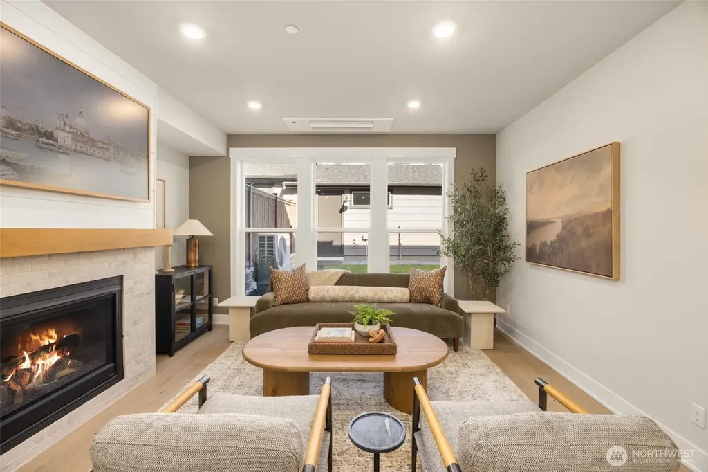 446 222nd Place SE Sammamish WA 98074