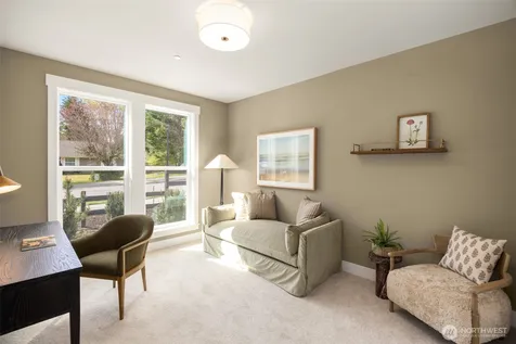 446 222nd Place SE Sammamish WA 98074