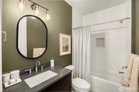 446 222nd Place SE Sammamish WA 98074