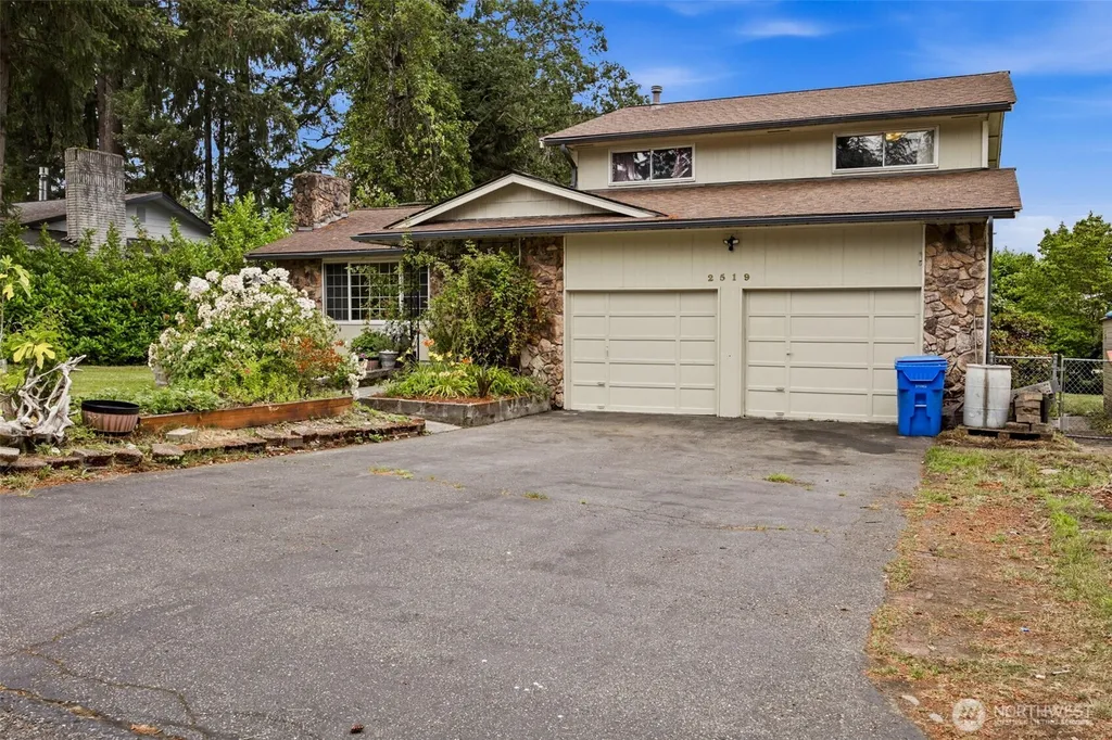 2519 151st Street E Tacoma WA 98445