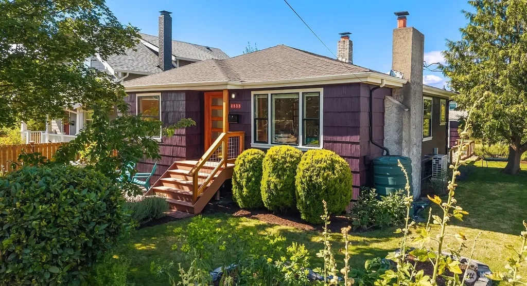 4858 S Orcas Street Seattle WA 98118