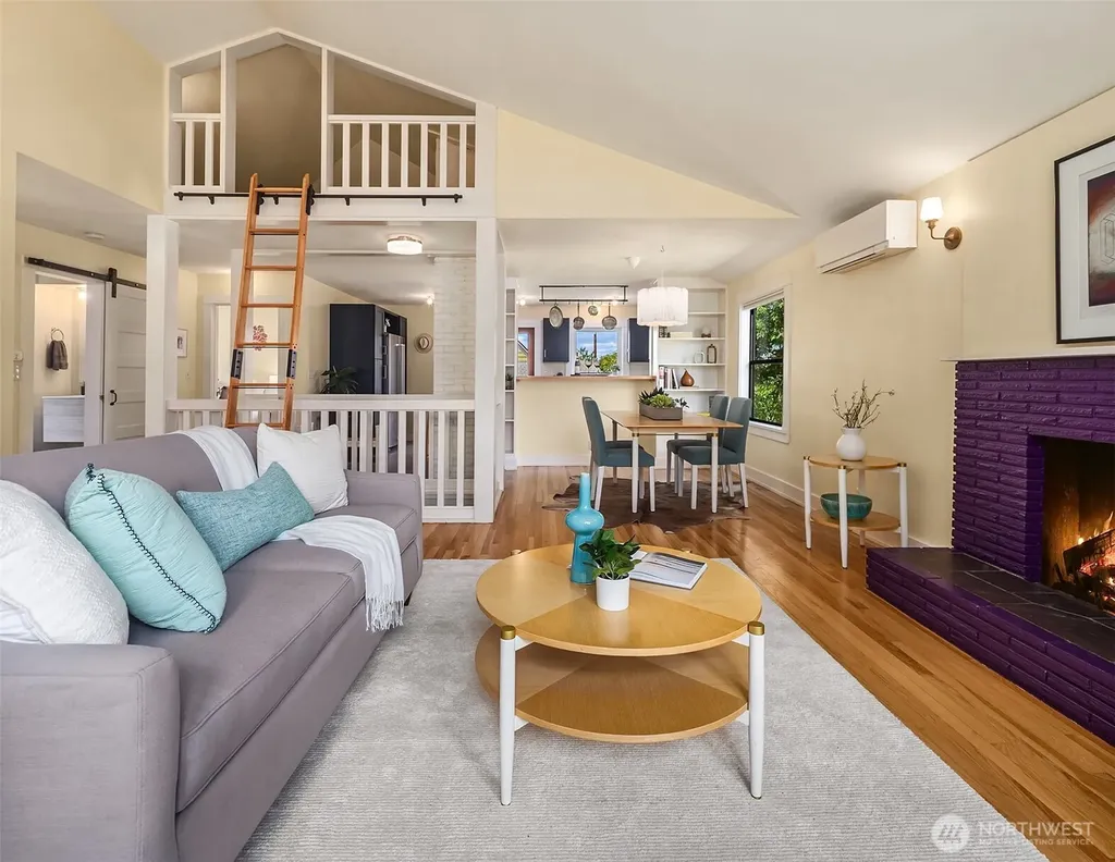 4858 S Orcas Street Seattle WA 98118