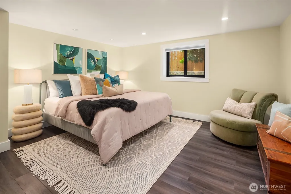 4858 S Orcas Street Seattle WA 98118