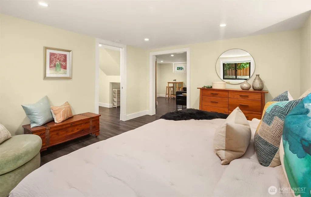 4858 S Orcas Street Seattle WA 98118