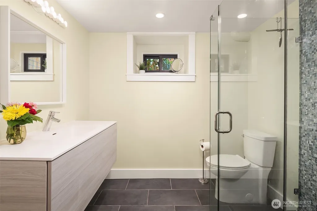 4858 S Orcas Street Seattle WA 98118