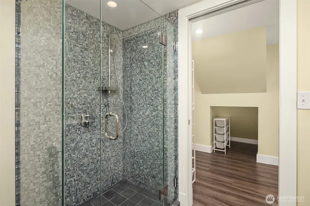4858 S Orcas Street Seattle WA 98118