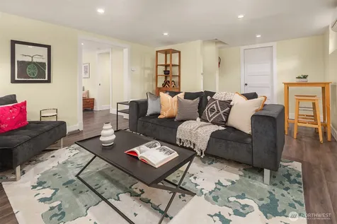 4858 S Orcas Street Seattle WA 98118