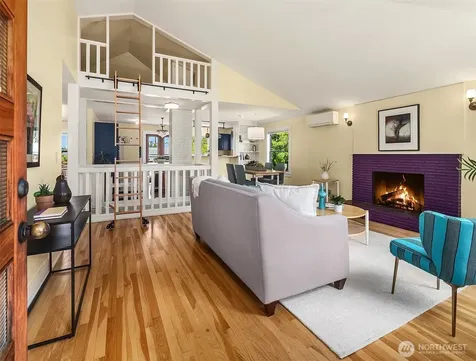 4858 S Orcas Street Seattle WA 98118