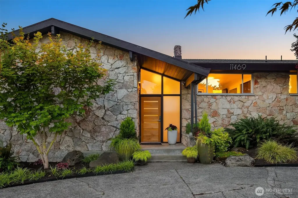 11469 Marine View Drive SW Seattle WA 98146