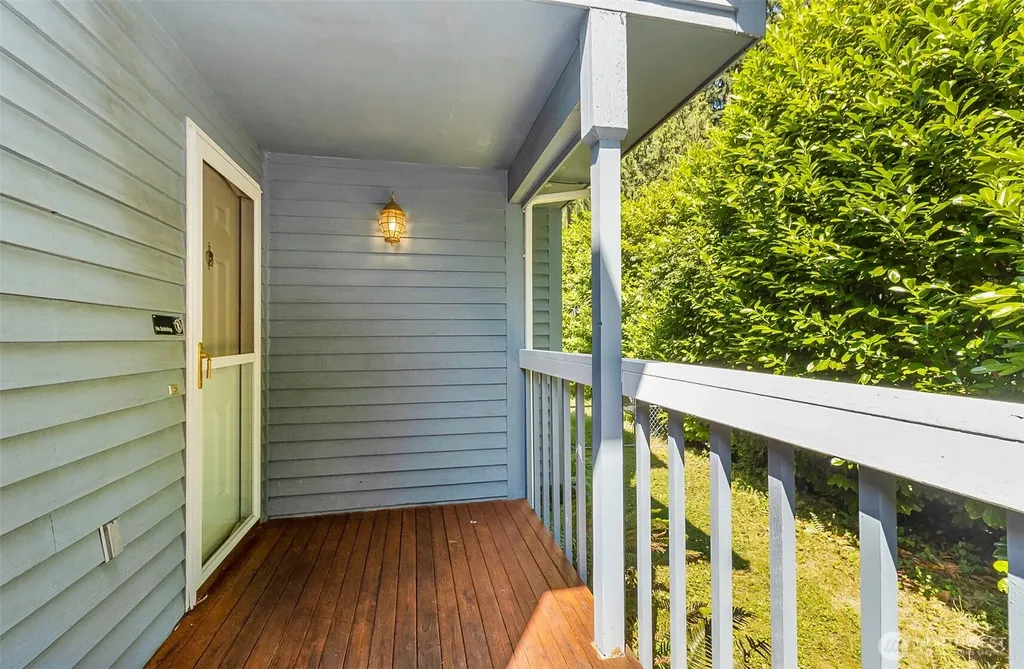 23822 35th Avenue W Brier WA 98036