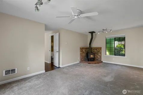 23822 35th Avenue W Brier WA 98036
