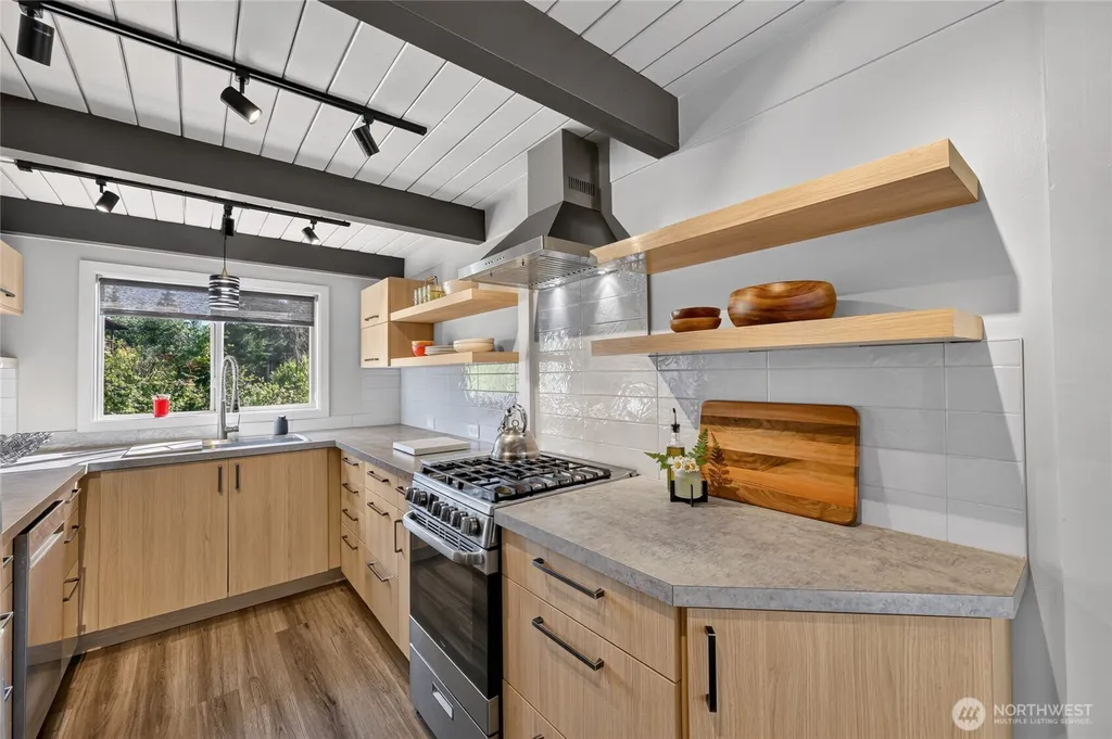 198 Alpine Drive Packwood WA 98361