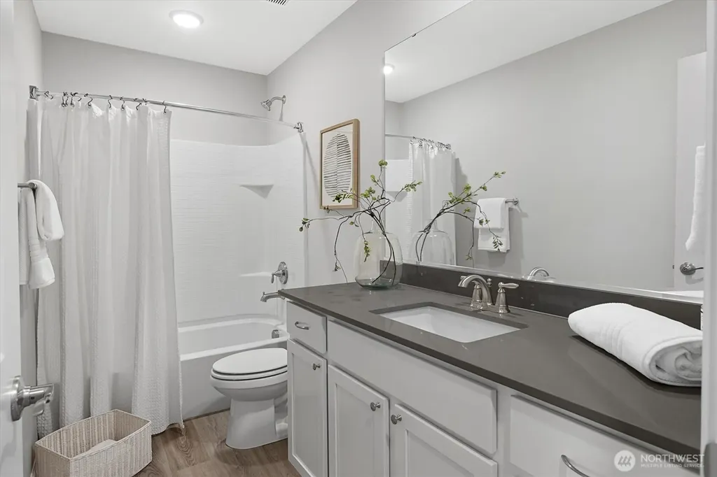 515 Clark Avenue Buckley WA 98321