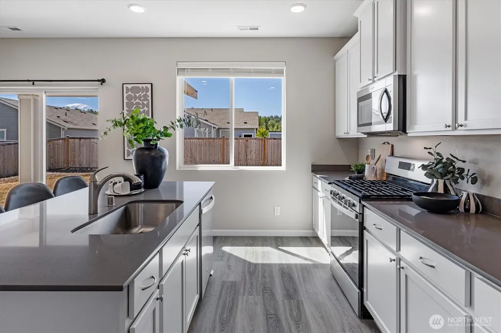 515 Clark Avenue Buckley WA 98321