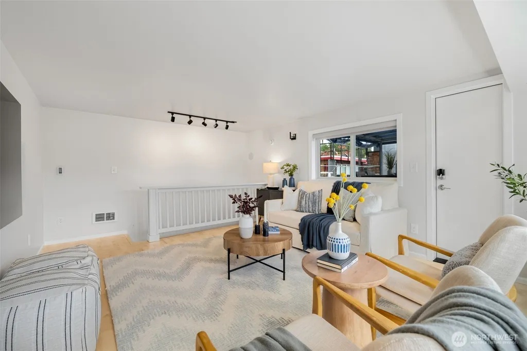 2235 Fairview Avenue E Seattle WA 98102