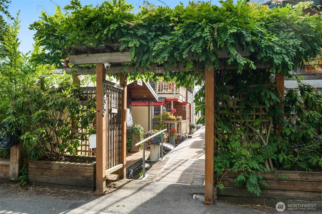 2235 Fairview Avenue E Seattle WA 98102