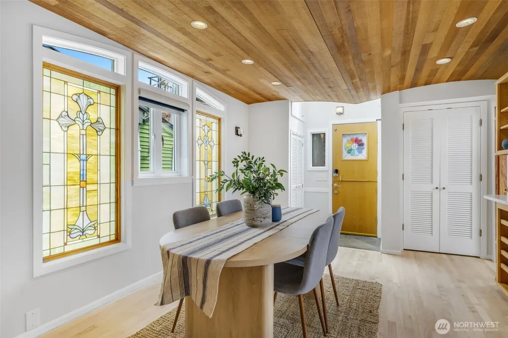 2235 Fairview Avenue E Seattle WA 98102
