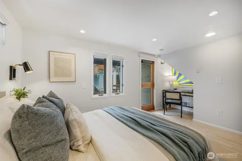 2235 Fairview Avenue E Seattle WA 98102