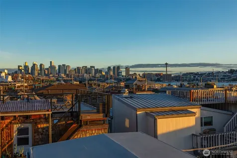 2235 Fairview Avenue E Seattle WA 98102
