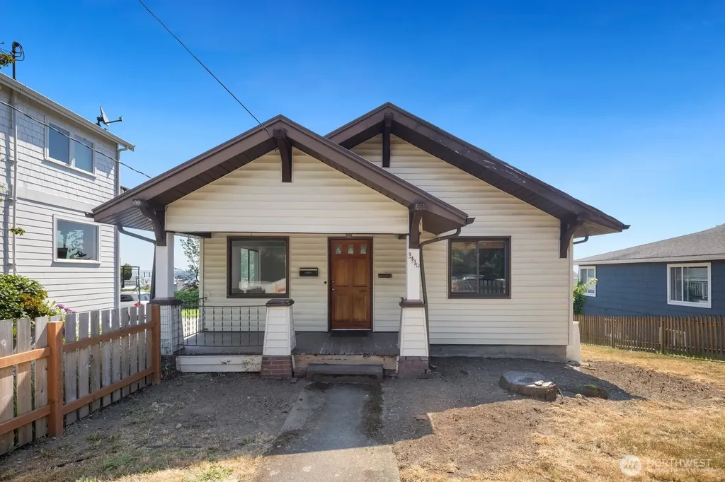 3410 37th Avenue SW Seattle WA 98126