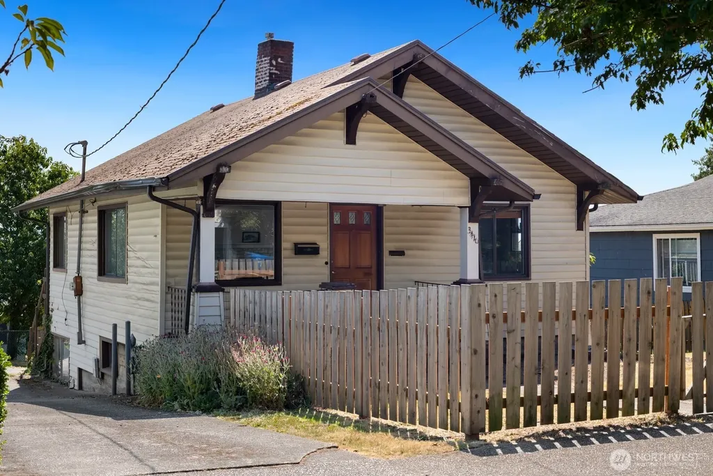 3410 37th Avenue SW Seattle WA 98126