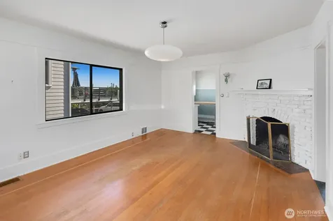3410 37th Avenue SW Seattle WA 98126