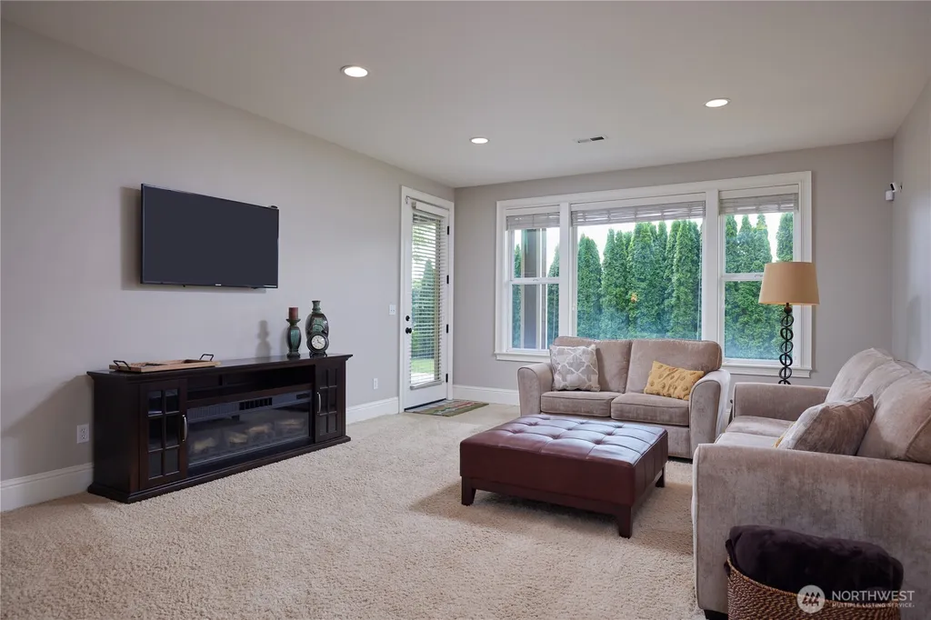 1016 SE Crestlane Drive College Place WA 99324