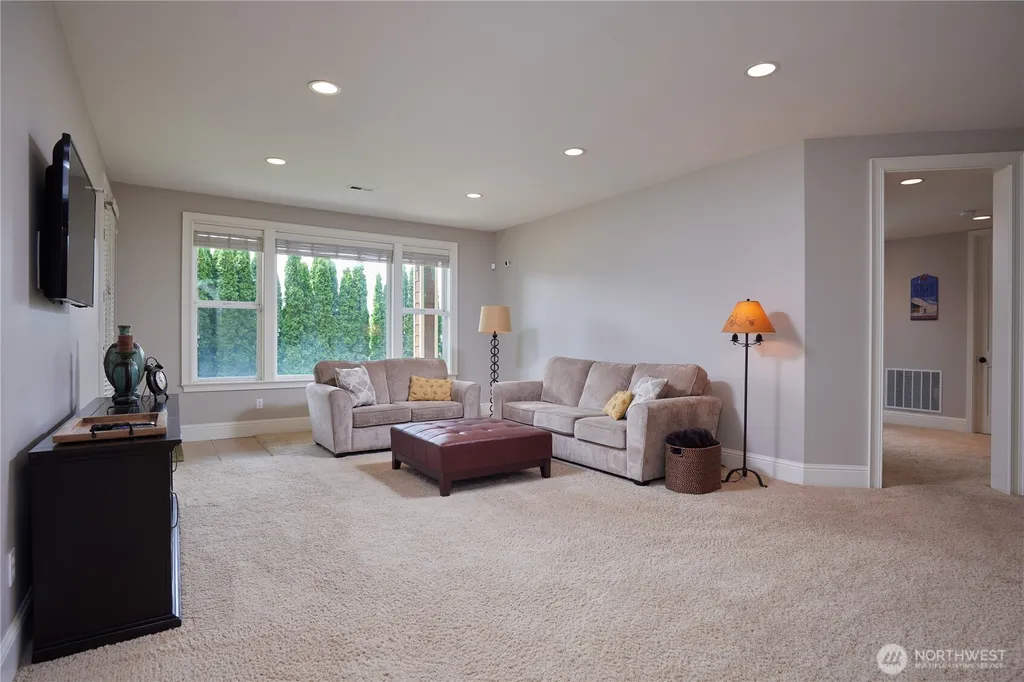 1016 SE Crestlane Drive College Place WA 99324