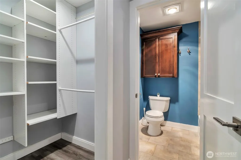4183 W Lake Sammamish Parkway SE Bellevue WA 98008