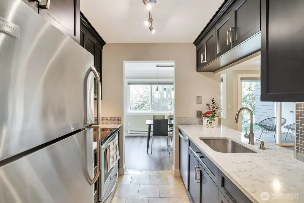 4183 W Lake Sammamish Parkway SE Bellevue WA 98008