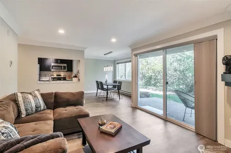 4183 W Lake Sammamish Parkway SE Bellevue WA 98008