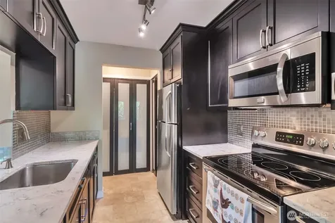 4183 W Lake Sammamish Parkway SE Bellevue WA 98008