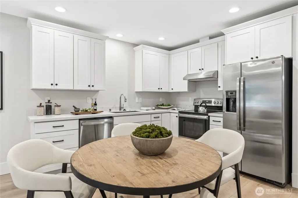 3509 W Thurman Street Seattle WA 98199