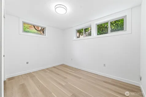 10825 Marine View Drive SW Seattle WA 98146