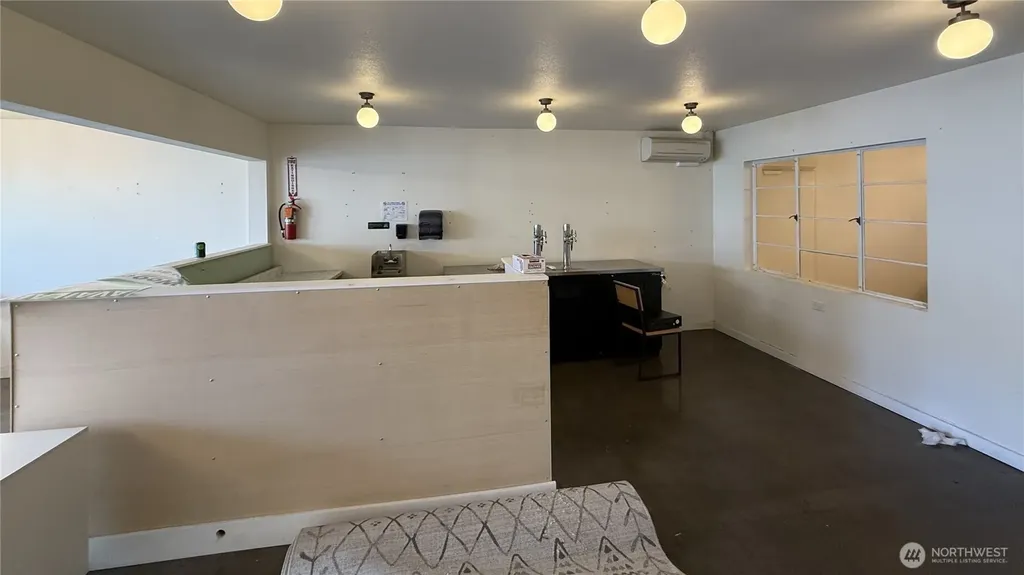 123 NW Front Avenue Castle Rock WA 98611
