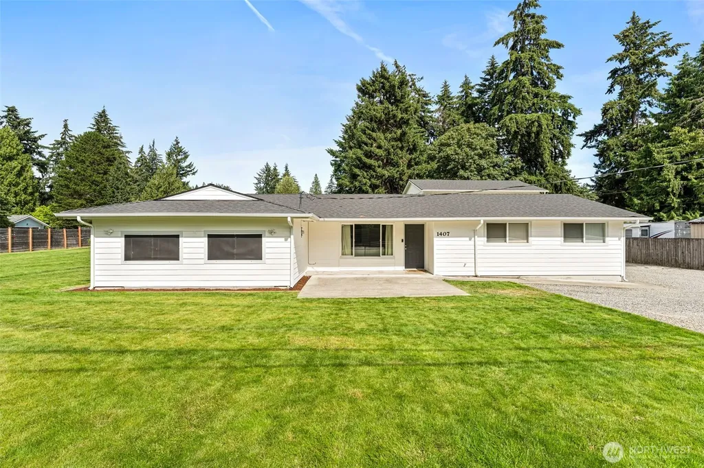 1407 58th Avenue NE Tacoma WA 98422