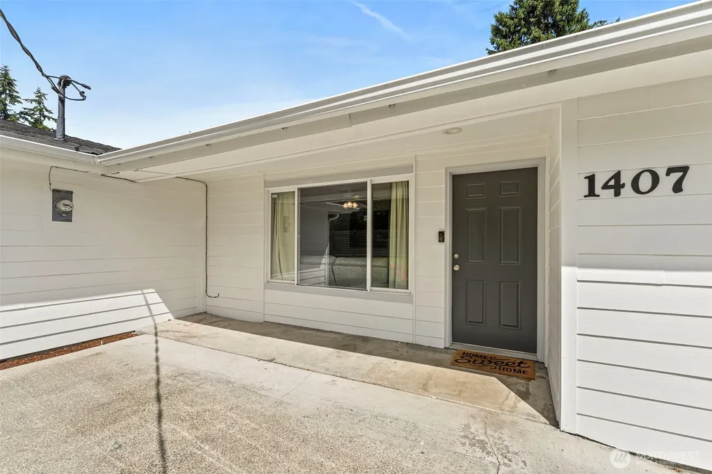 1407 58th Avenue NE Tacoma WA 98422