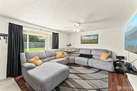1407 58th Avenue NE Tacoma WA 98422