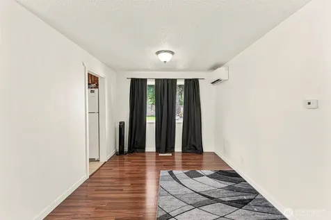 1407 58th Avenue NE Tacoma WA 98422