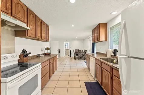 1407 58th Avenue NE Tacoma WA 98422