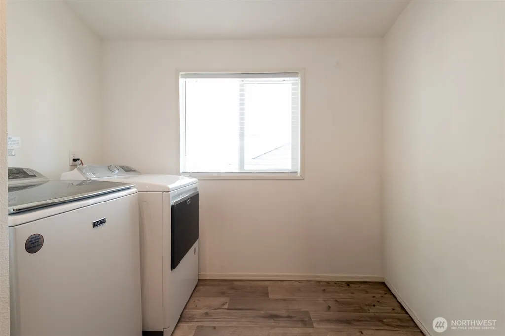23708 Locust Way Bothell WA 98021