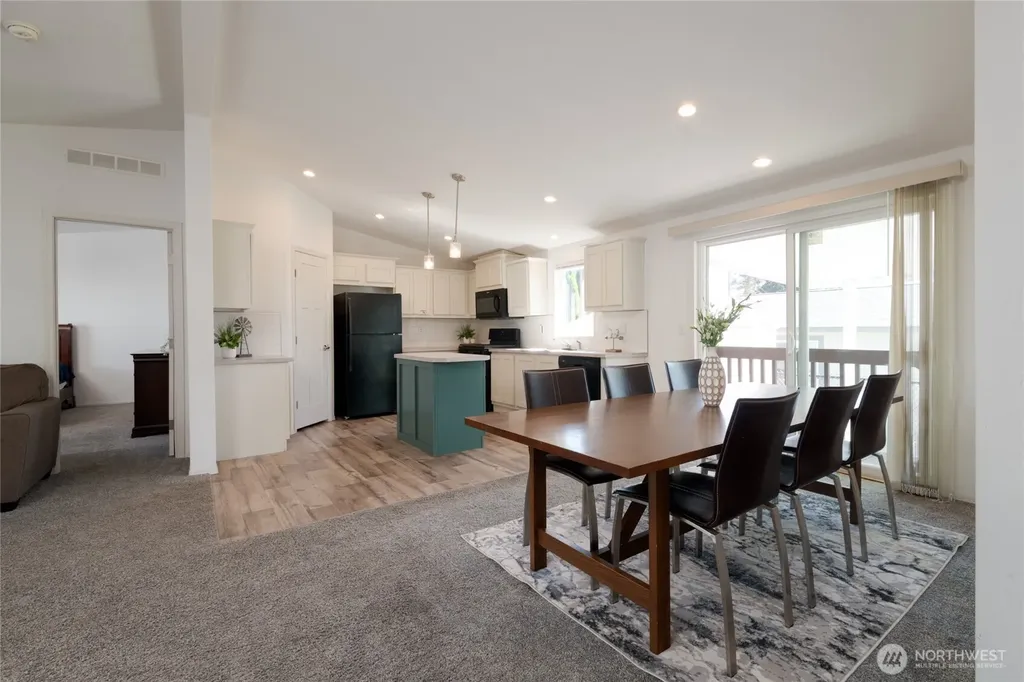 23708 Locust Way Bothell WA 98021