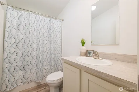23708 Locust Way Bothell WA 98021