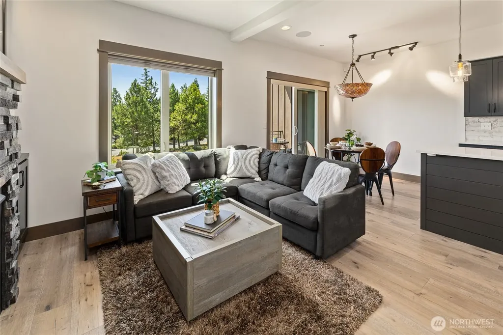 10 Wildflower Loop Cle Elum WA 98922