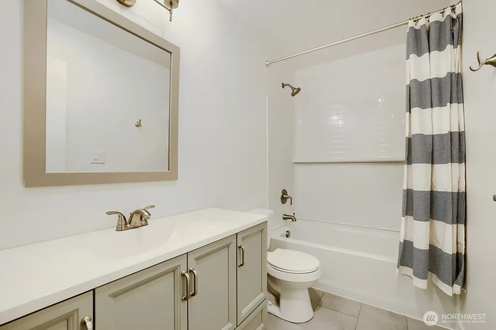 7924 212th Street SW Edmonds WA 98026