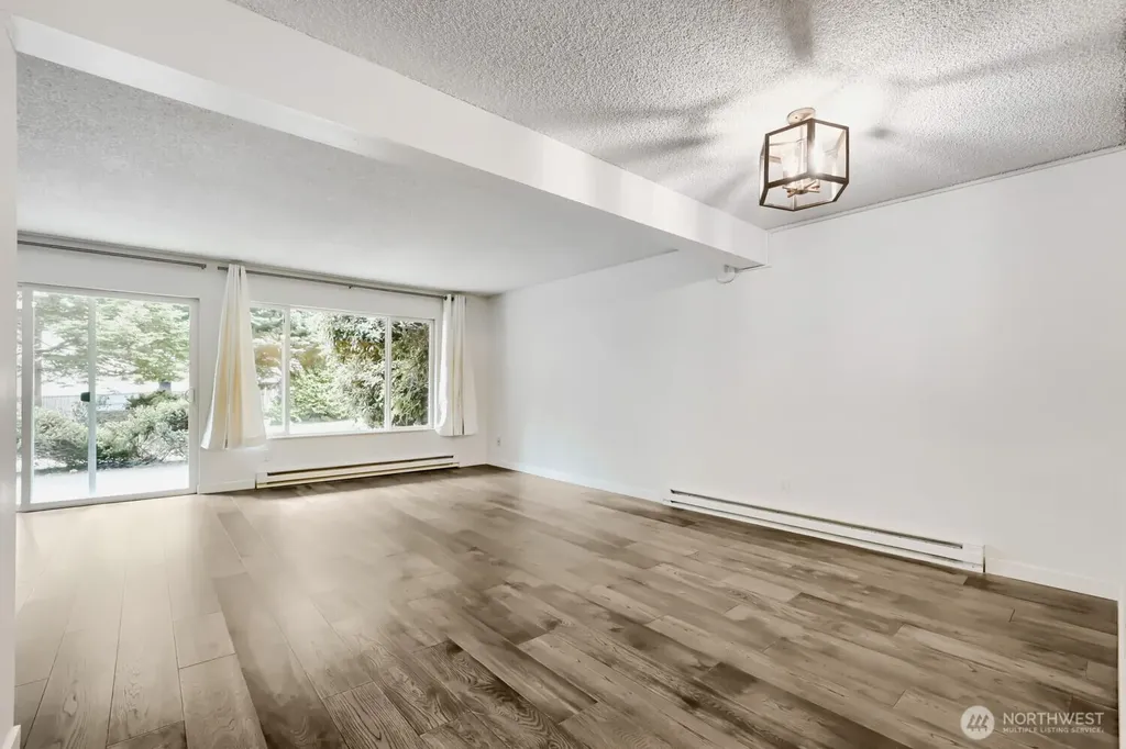 7924 212th Street SW Edmonds WA 98026